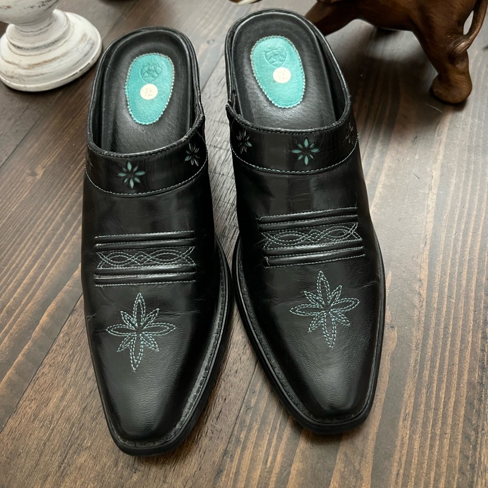Ariat Mules